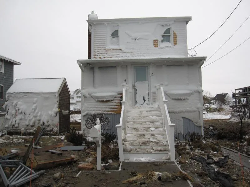 Storm damage at Cedar Point, published under the file name McCarron front